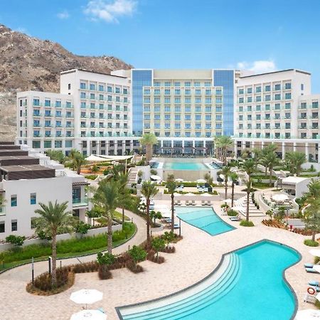 Ocean Mountain View Apartment At The Address Fujairah Exteriör bild